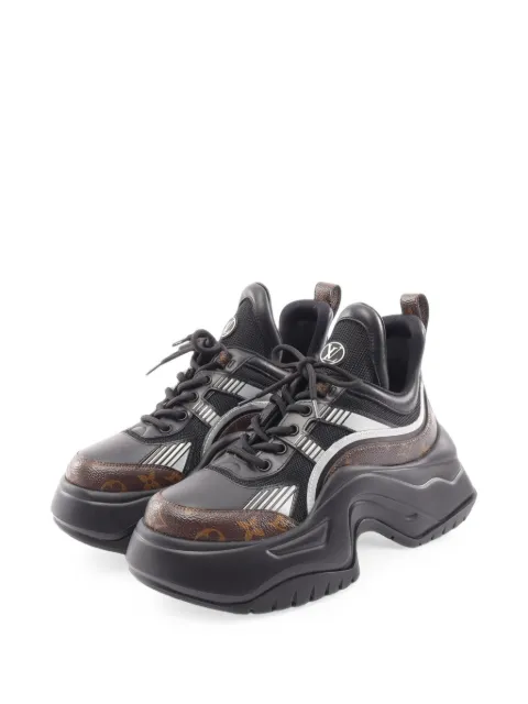 Louis Vuitton Pre-Owned 2023 LV Arclight 2.0 Line Monogram sneakers Black 1102569GO0293