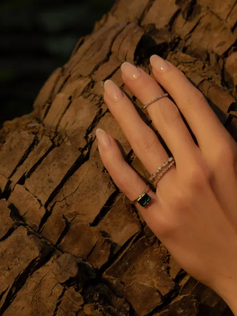 SOLO for diamonds Evergreen emerald-embellished ring Gold GL00115640