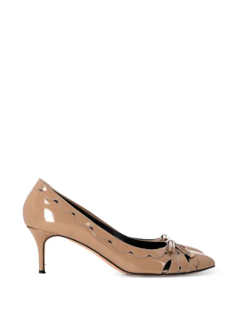 Oscar de la Renta Pre-Owned scallop bow detail pumps Brown TONPUDESH397055W