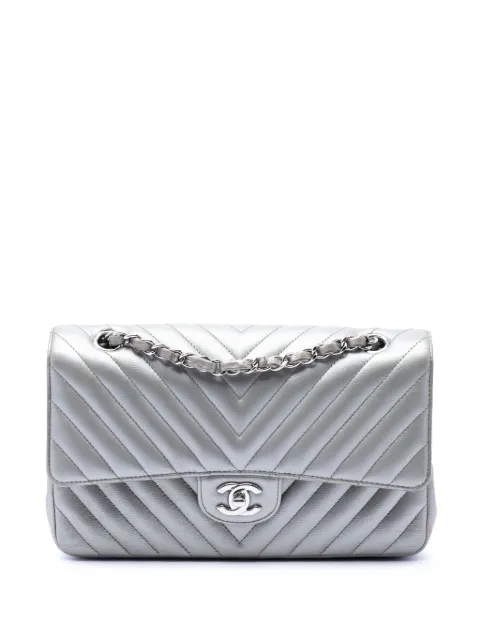CHANEL Pre-Owned 2016-2017 Medium Classic Chevron Metallic Caviar Double Flap shoulder bag Silver 0653GP2AIEV7TLVR