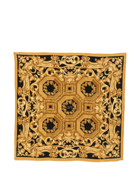 Gianfranco Ferré Pre-Owned 2000s baroque-print scarf Gold GF250BAH