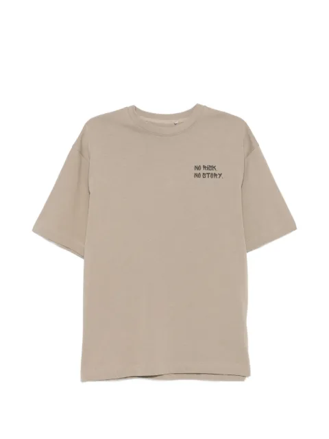 GEORGE. slogan-print drop-shoulder T-shirt Neutrals ICONG1TSHVY007