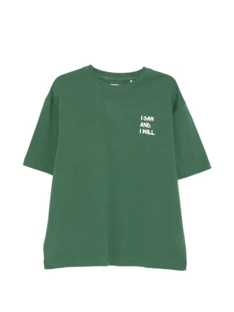GEORGE. slogan-print drop-shoulder T-shirt Green PIPEG1TSHVY024
