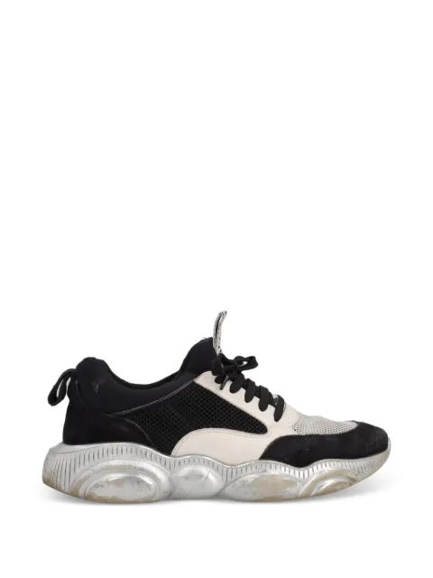 Moschino Pre-Owned Teddy sneakers Black WCV25087406