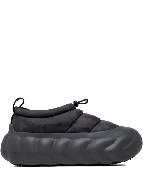 Crocs Overpuff Shorty slip-on sneakers Black 211562001