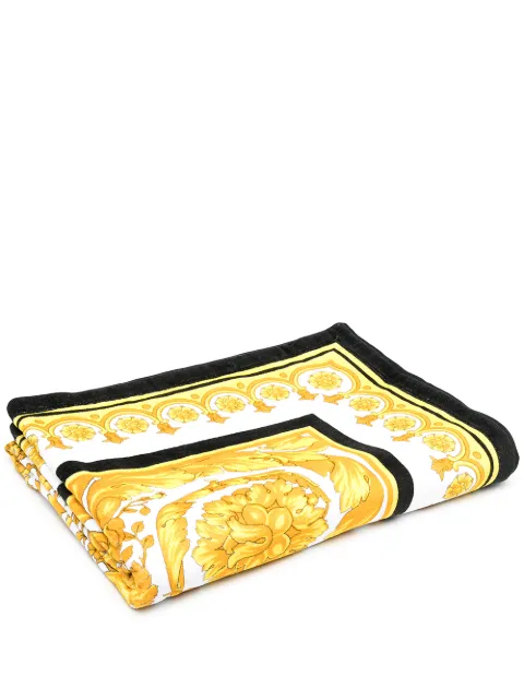 Versace signature baroque print beach towel White ZTO191401ZCOSP107
